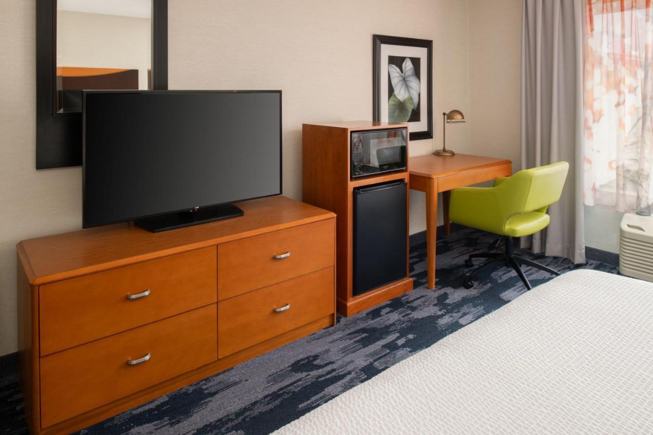 Fairfield Inn & Suites By Marriott Portland Airport Exterior photo